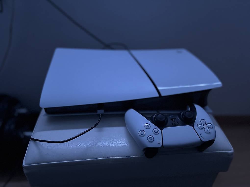 Playstation 5 Slim (1TB) 4 wochen alt.