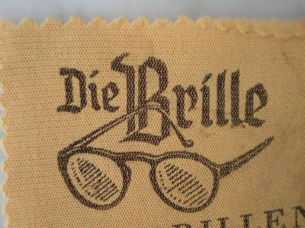  Brillenreinigungstuch alt