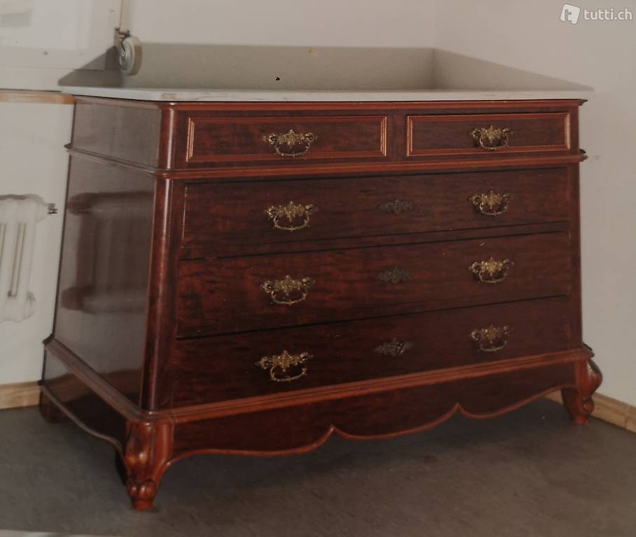 Kommode Art-Decor-Stil