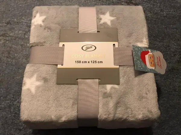 Kuschelige Sternendecke (150x125cm) Grau/Weiss - NEU