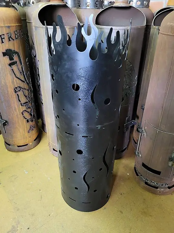 Feuersäule /schwarze Flammen