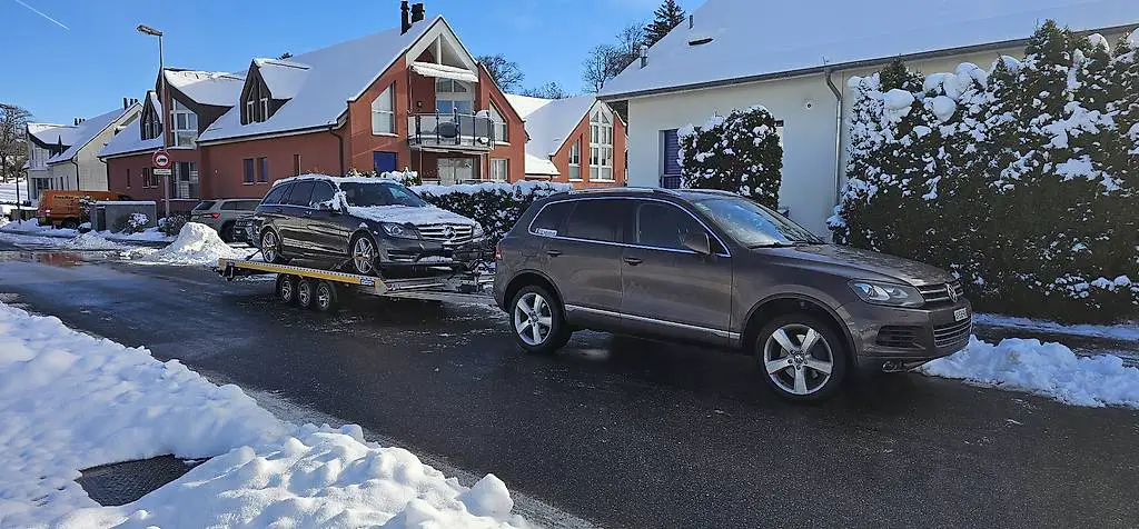 Autotransport Fahrzeugtransport bis 2900 KG Fahrzeuge
