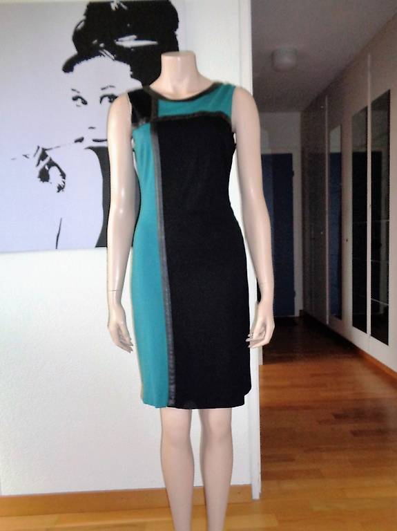 Etuikleid grafikstyle