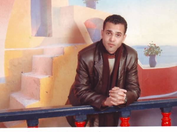 Jeune homme cherche belle femme