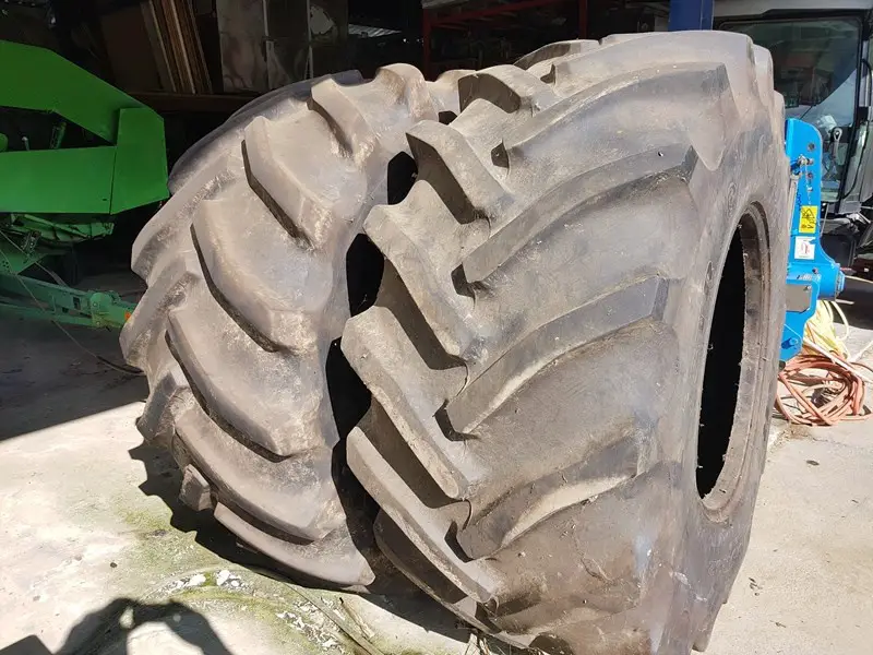Räder 800/ 65 R 32