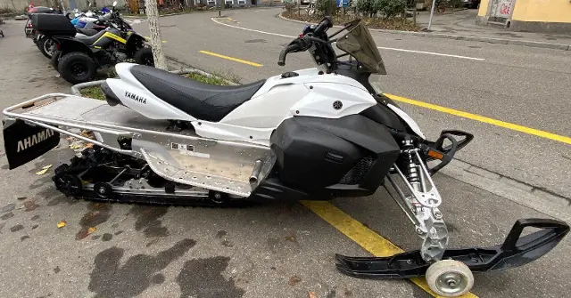 YAMAHA PZ 50 Snowmobile