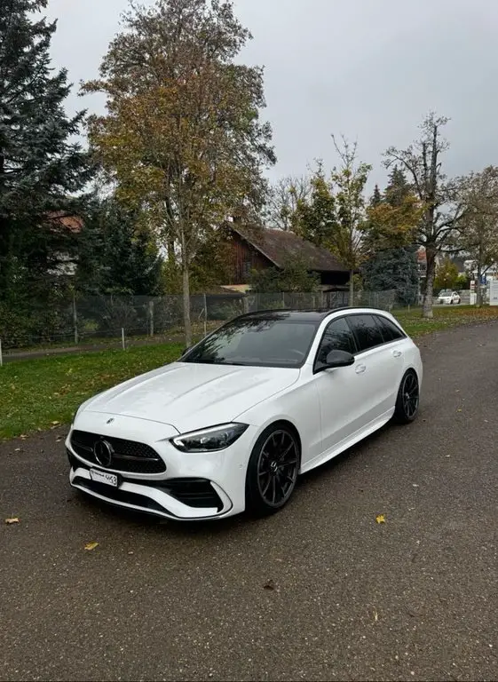 MERCEDES-BENZ C-Klasse S206 Kombi C 220 d Swiss Star AMG Line 4matic