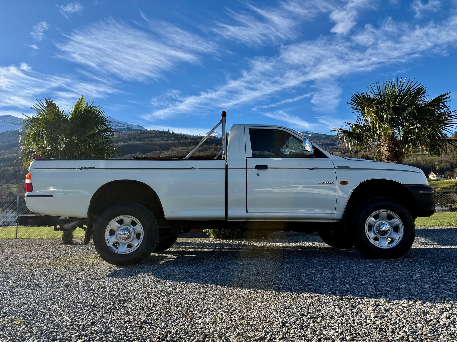 mitsubishi l 200 gl 2.5tdi * 1. hand * gar. 10"999km *
