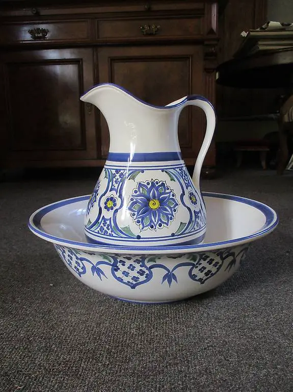 Wasch-Garnitur historisch Alpine Chalet Chic Landliebe Krug