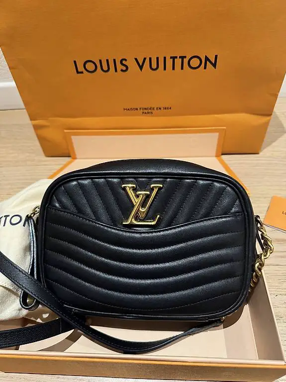 Louis Vuitton New Wave Tasche