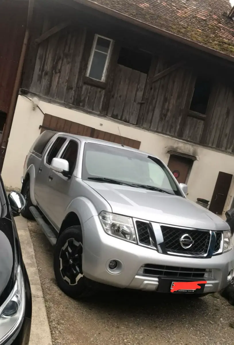 NISSAN Navara 2.5 dCi Double Cab SE