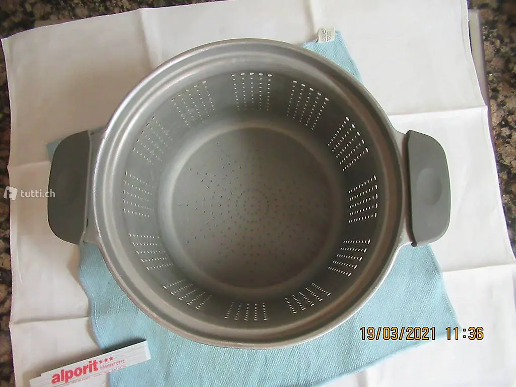 Pfanneneinsatz, Pfanneninnensieb, Abtropfbehälter