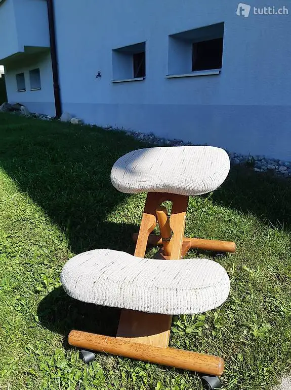 Hocker auf 4 Rädern
