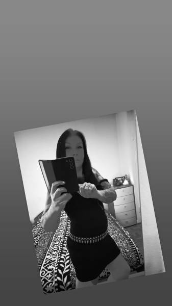 Cherche femme pour plan à 3