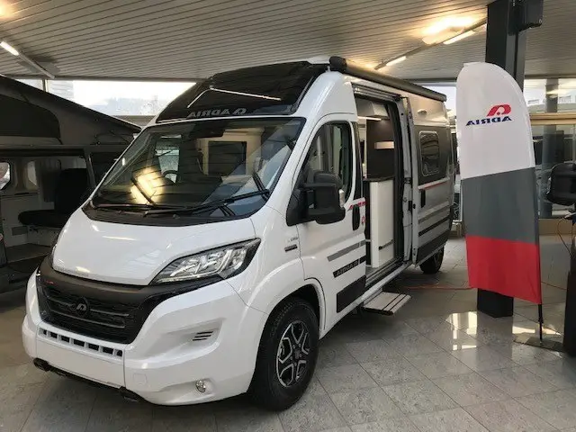 Adria Twin Sports 600 SX, Wohnmobil / Wohnwagen
