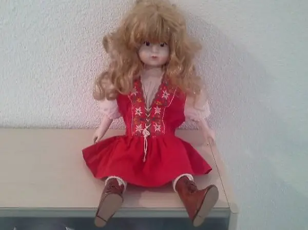 Antike Porzellanpuppe