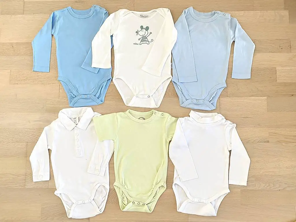 6 herzige Bodys für Baby. Gr. 74-80. Neuwertig. Unisex