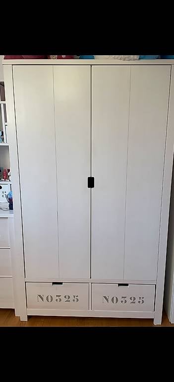 Kinderzimmer Schrank & Kommode