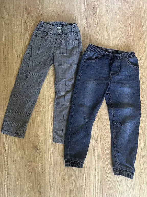 2 lange Hosen Grösse 116