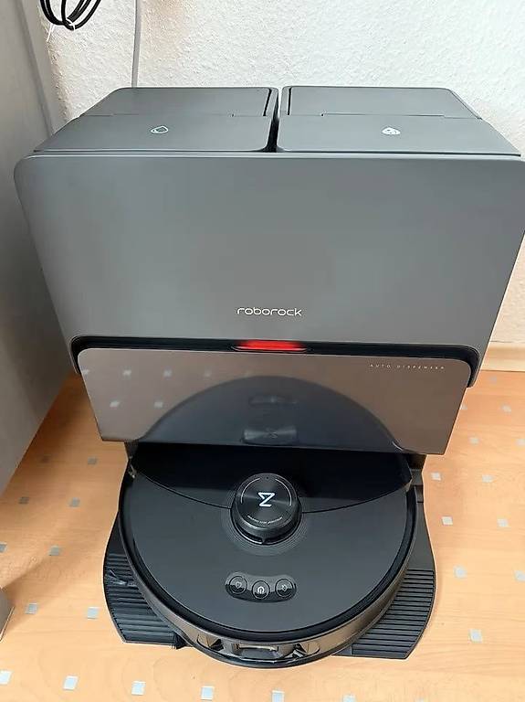 Roborock S8 MaxV Ultra Schwarz Saugroboter mit Wischfunktion