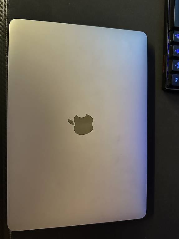 MacBook Air M1