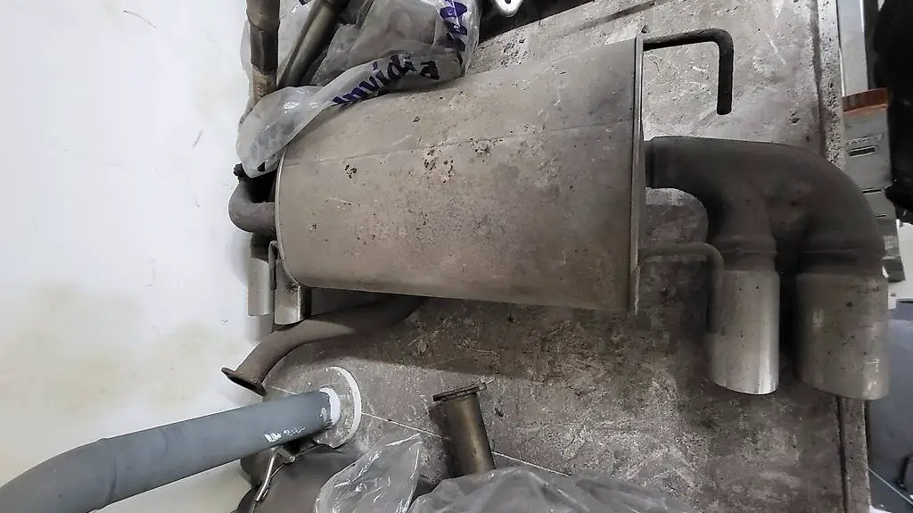 Subaru Impreza WRX STI Hatchback 08-14 OEM Auspuffanlage