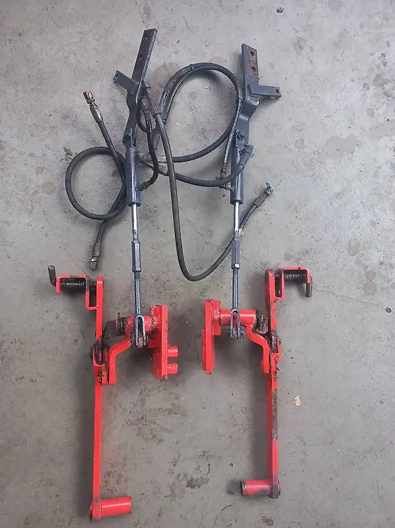 Kubota STV 32 / 36 / 40 STA 30 / 35 Mähwerkaufzug komplett