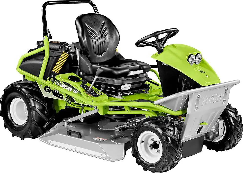 Trattore tagliaerba 4x4