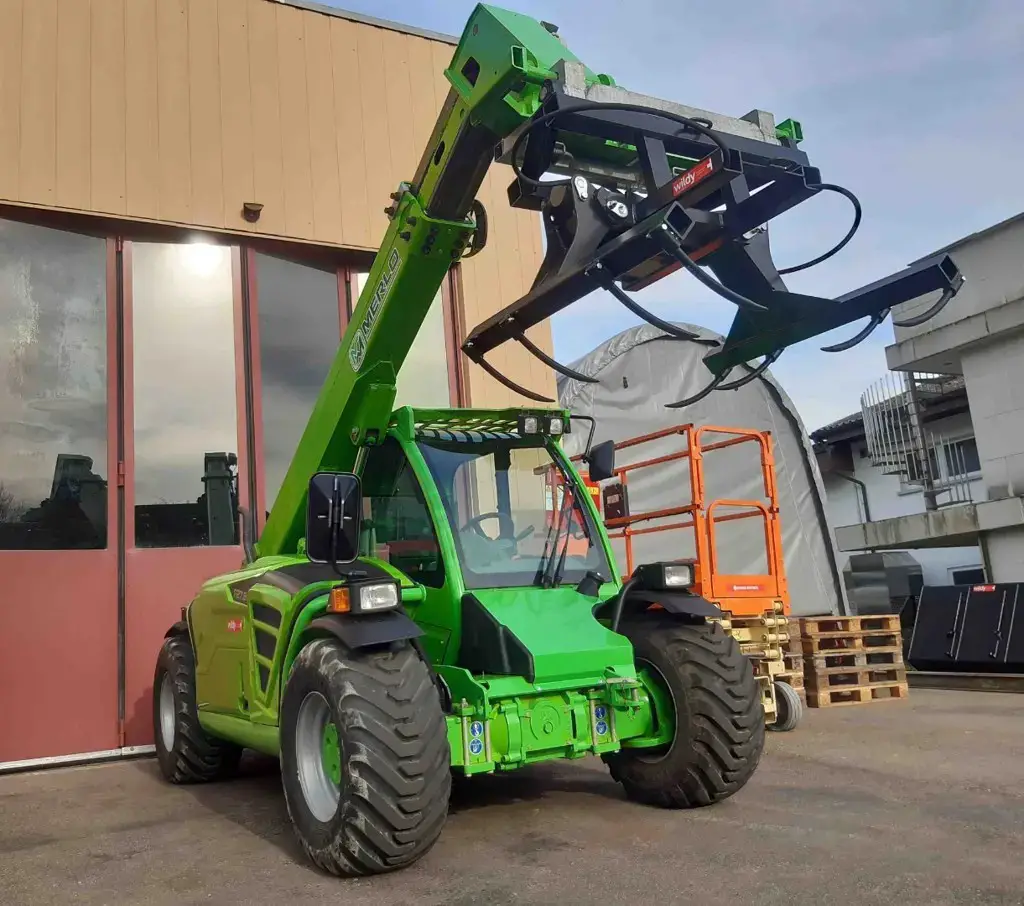 Teleskoplader Merlo 27.6 Hoflader Frontlader Radlader Stapler
