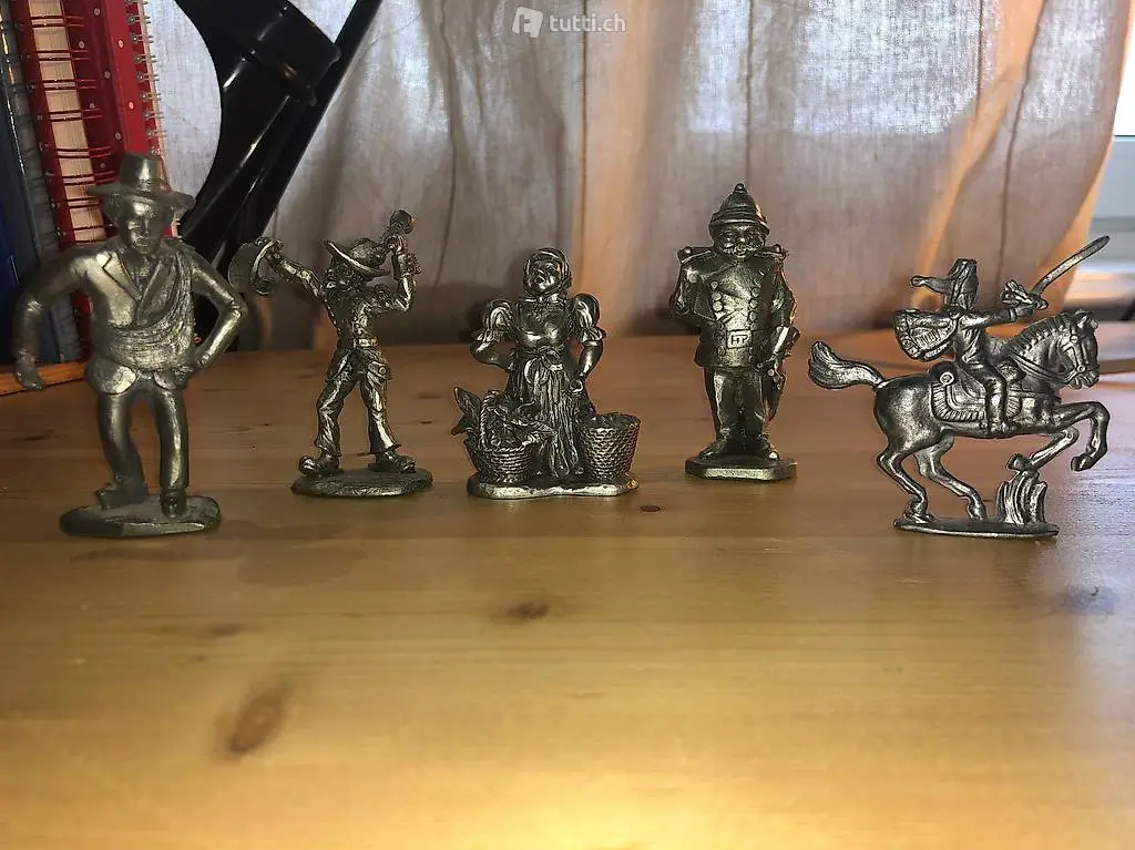 Verkaufe 5 Zinnfiguren