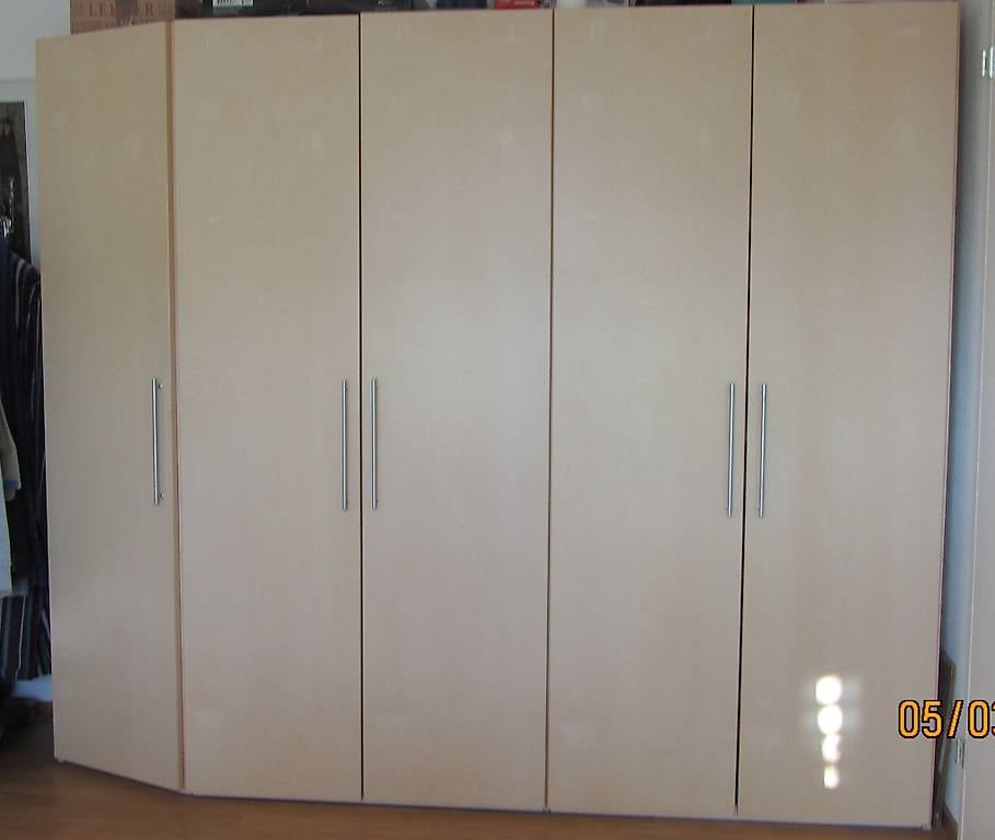 5 türiger Schlafzimmerschrank