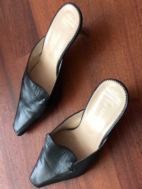 SCHNÄPPCHEN: Damen-Schuhe; Mules, Sandallen, Loafers, etc.