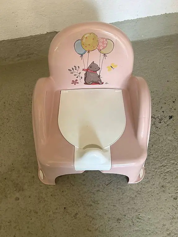 Babysitz zum Pinkeln