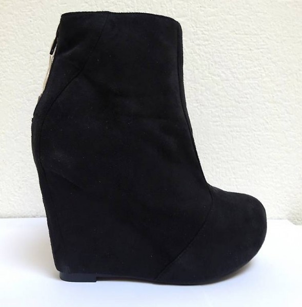 Gr. 40: Neue Keilstiefeletten / Boots / Wedges - schwarz