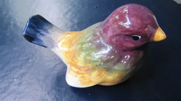 Set mit 8 Porzellan-Vogel-Figuren