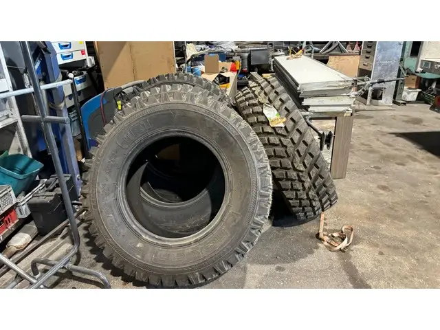 NEOPLAN, Nokian, Landmaschinen