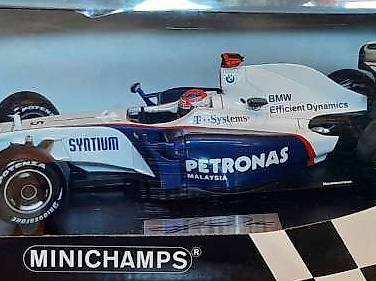 BMW SAUBER F1 09 Robert Kubica mit Autogramm 1:18