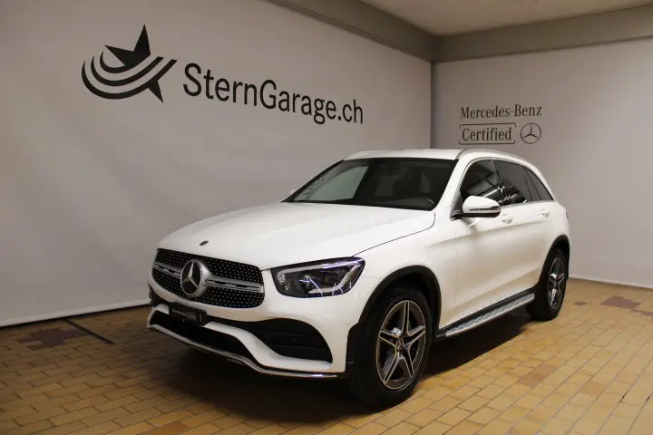 mercedes-benz glc 220 d 4matic amg line
