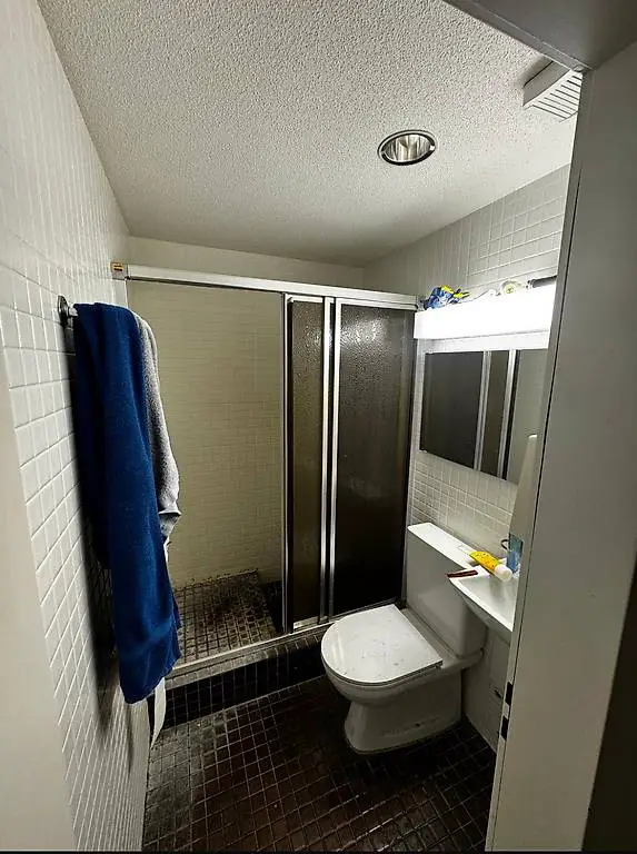 Ruhige Wohnung in Seenähe 8002 Ideal für Studenten - oder WG