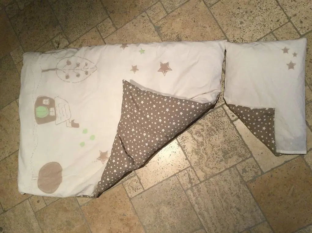 Daunendecke 100x135cm und Kissen für Kinder