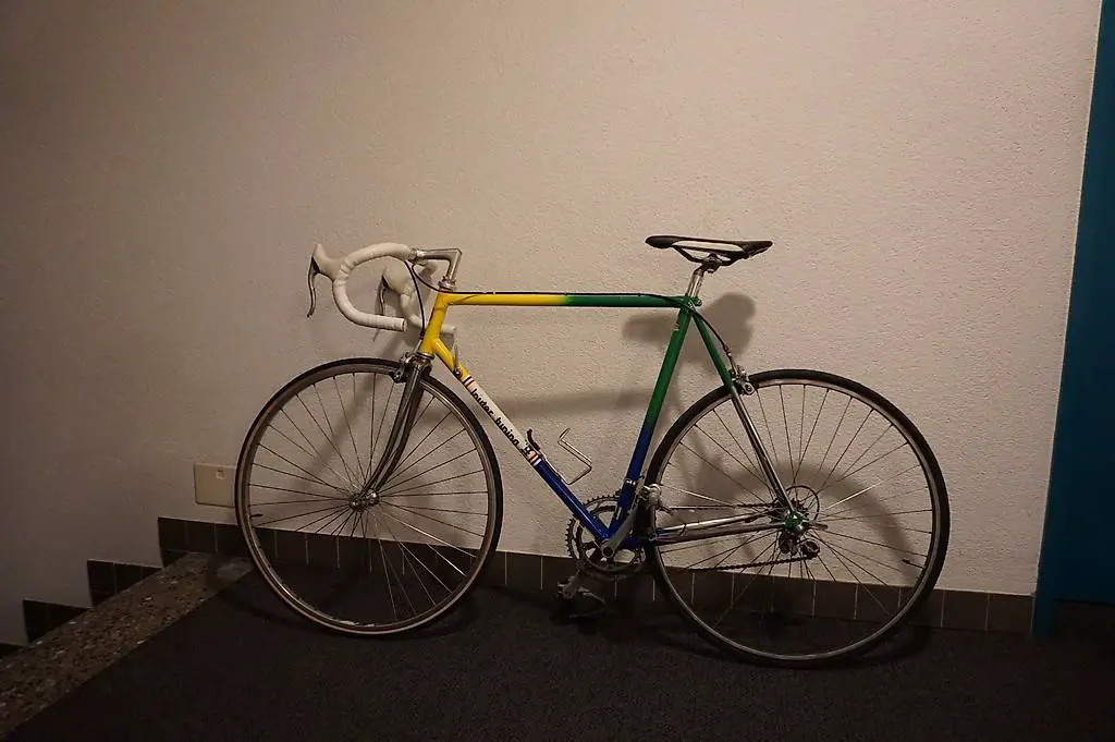 Vintage Rennvelo mit Shimano Ausstattung
