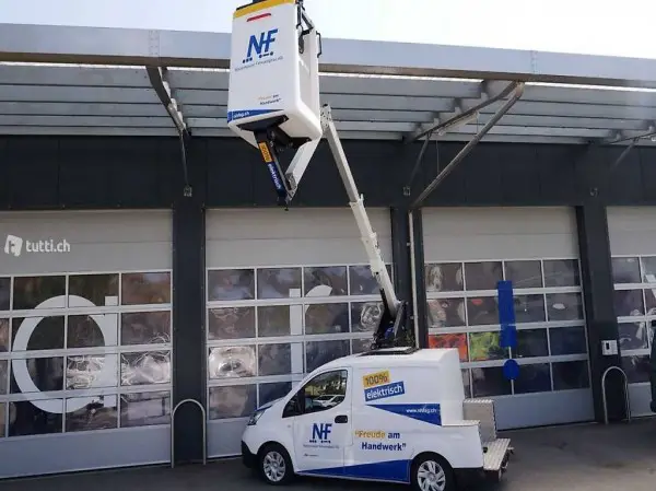  Hebebühne E-NV200 Elektro-Nissan