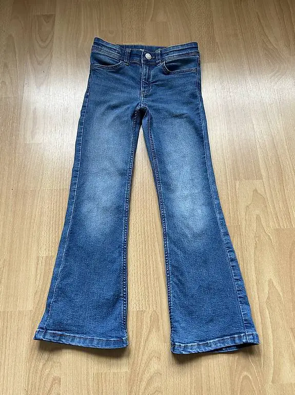 Mädchenjeans Gr. 122