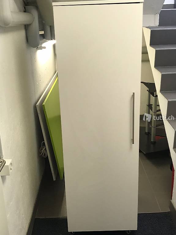 Garderobe auf Rädern