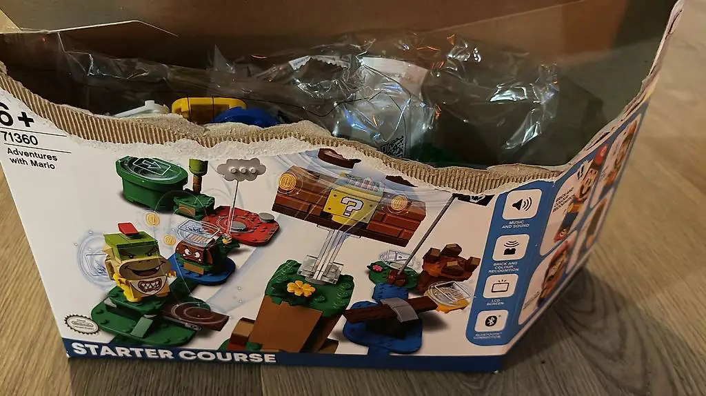 Lego Super Mario Starter Set