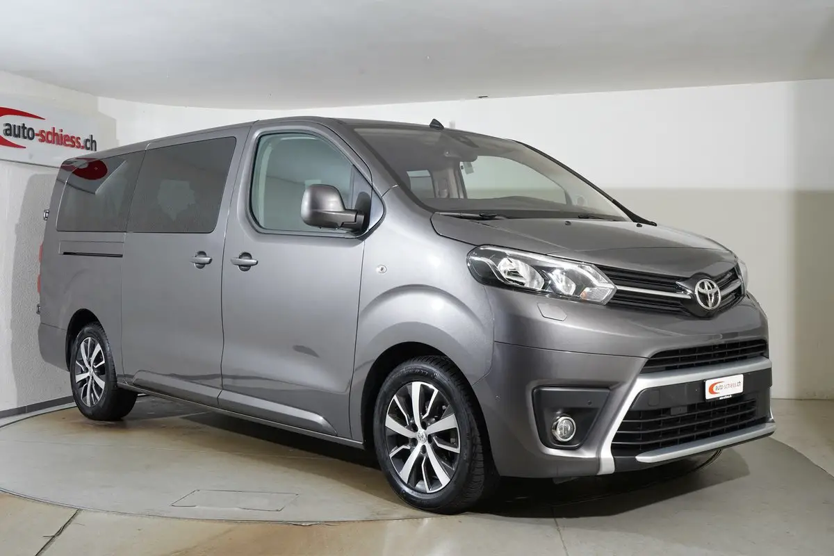 toyota proace verso 2.0 d-4d l2 automatic 9pl