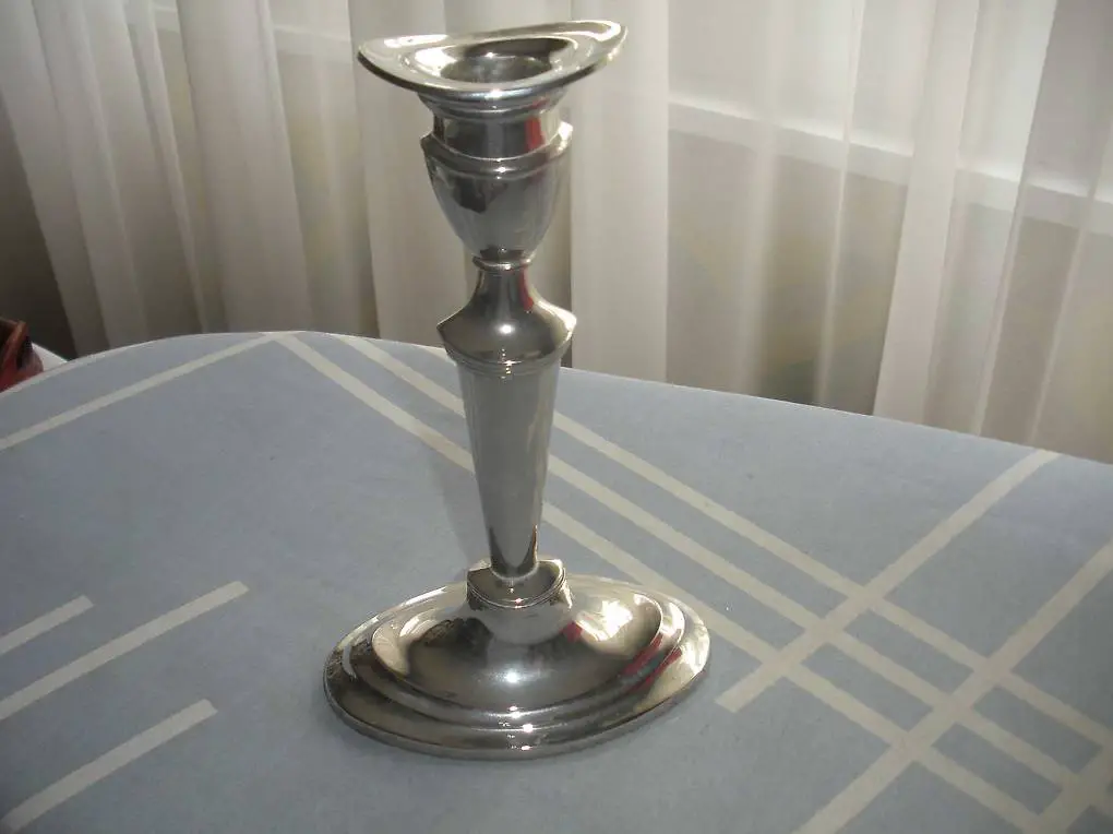 Bougeoir argent pour une bougie