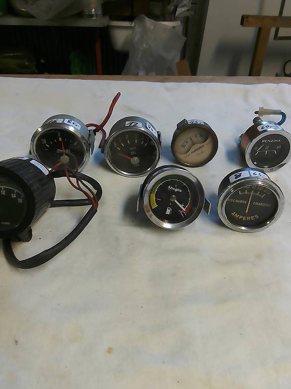 Diverse Oldtimer Armaturen