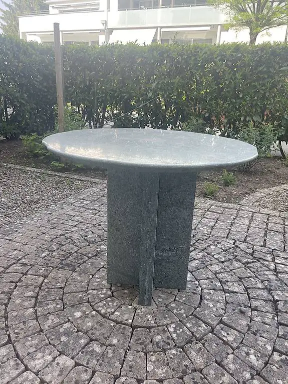 Granittisch