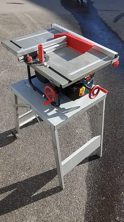 Tischkreissäge Einhell TK 800 auf Ständer